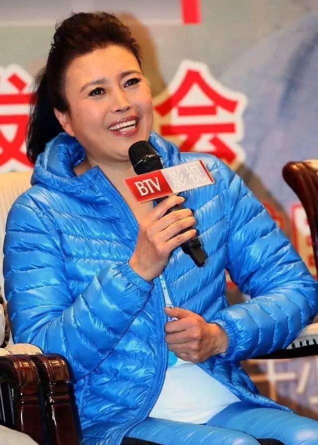 孙红雷前女友61岁丁嘉丽跟年轻人比不了时髦但论演技无人能比