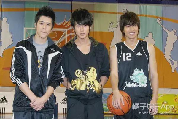 《篮球火》里是无极尊的弟弟无极威▼橘子君独家福利!