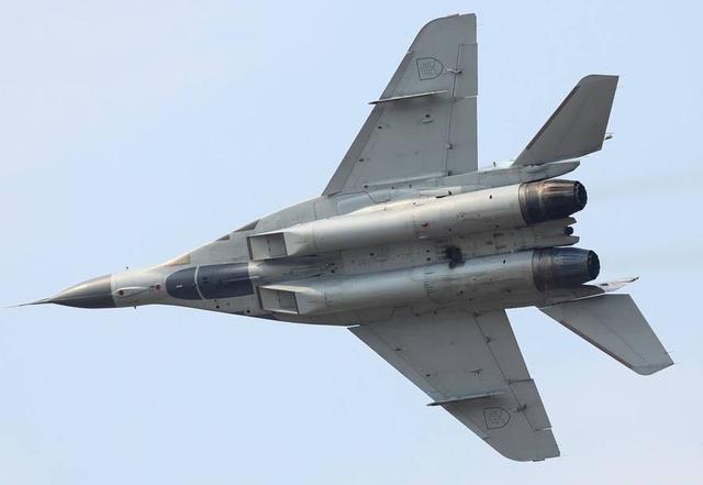 邻居印度又双叒叕摔机了这次是航母载机米格29k下次是啥