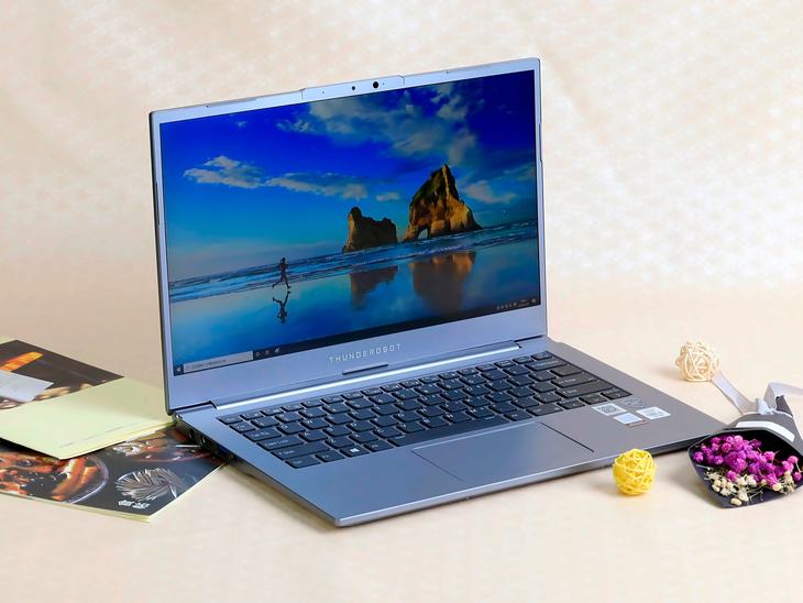 雷神mixbook air轻薄笔记本评测:924克机身让移动办公如此轻松