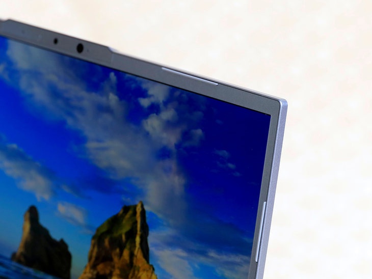 雷神mixbookair轻薄笔记本评测924克机身让移动办公如此轻松