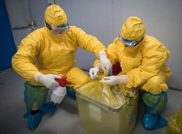 抗疫群英丨病毒样本快递员刘森波