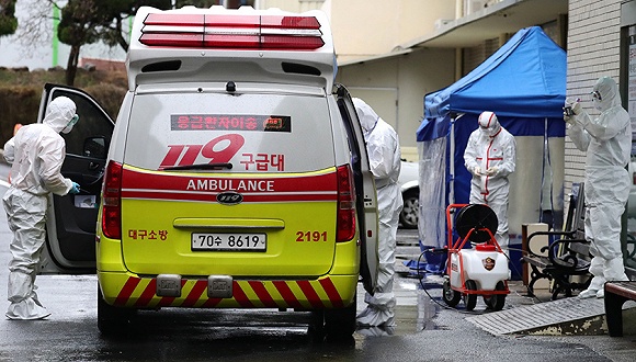 韩国新冠肺炎患者升破2000人 隔离治疗负压病床告急