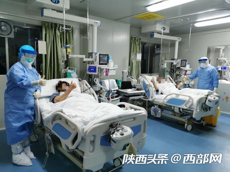 唐都医院重症监护室副教授杜虹和妻子坚守在抗疫一线.