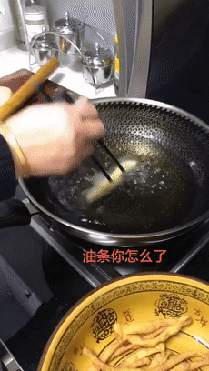 宅家做饭大型翻车现场,看完我真的震惊了.哈哈哈哈哈哈哈哈哈