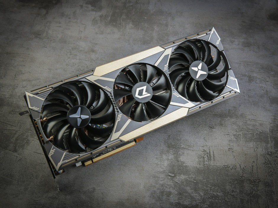 帅不帅迪兰rx5700xtx战神图赏