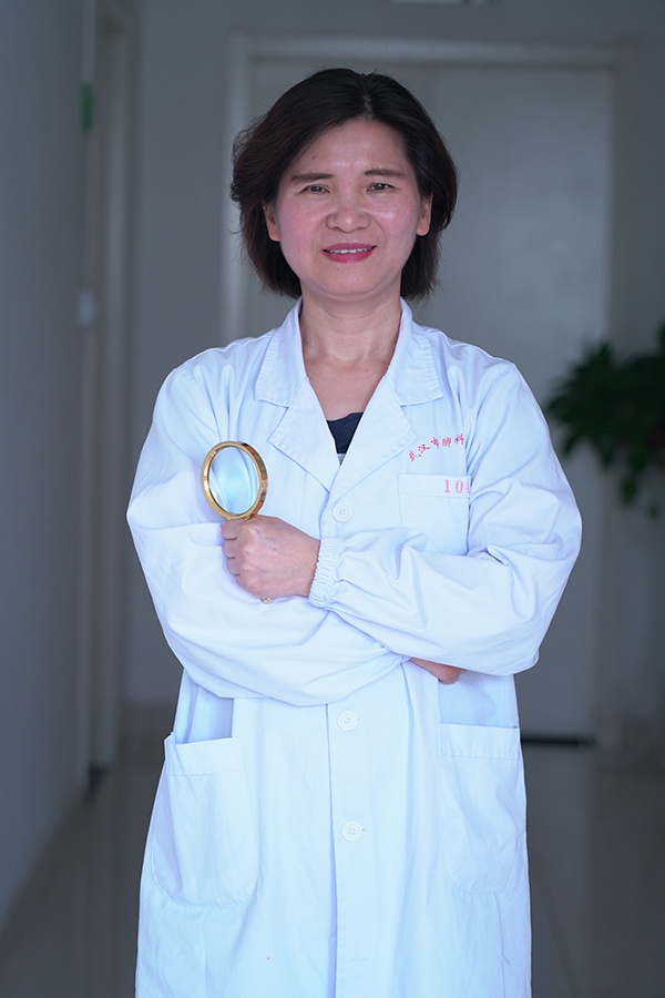 战疫者最前线的荆楚楷模病毒太狡猾但要打赢这战争