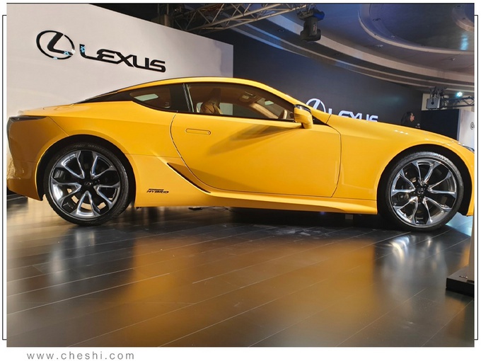 雷克萨斯新款LC上市 售价公布/搭3.5L混动系统