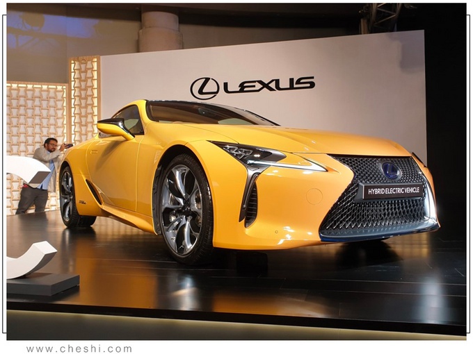 雷克萨斯新款LC上市 售价公布/搭3.5L混动系统