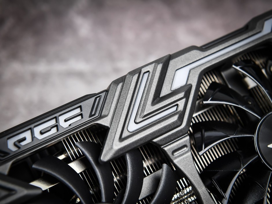 感受玩家的力量索泰rtx2080ti11gd6pgfoc14