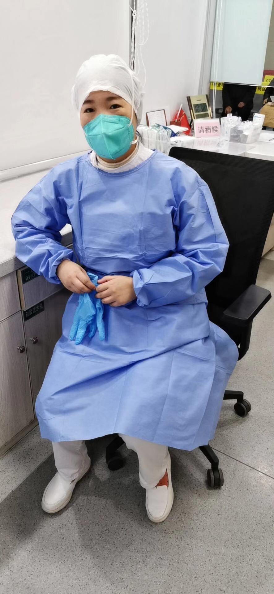 武汉女护师的"双重角色":帮一线医护对抗焦虑