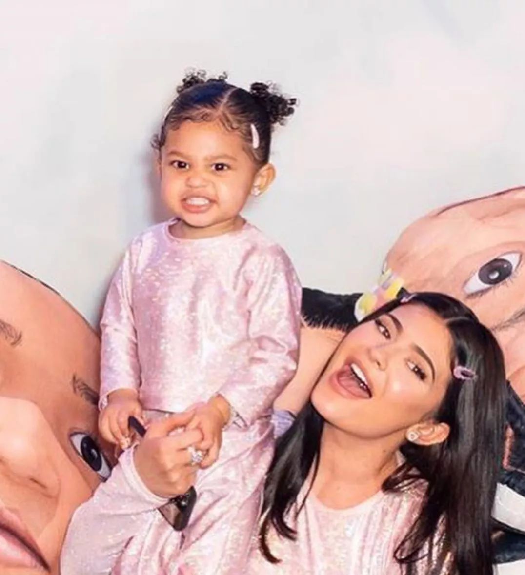 travisscott真好色你终于还是对篮球下手了