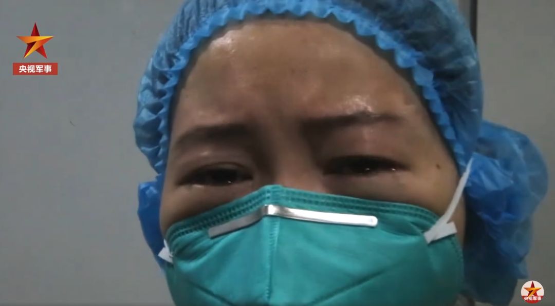 "泪崩!新型肺炎下的31个感人瞬间":武汉,加油!|疫情_新浪新闻