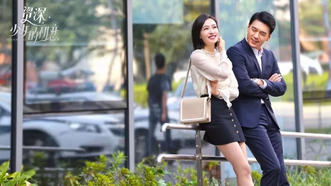 全网心疼元宋!到底是什么样的女朋友会让别的男人陪自己参加同学会?