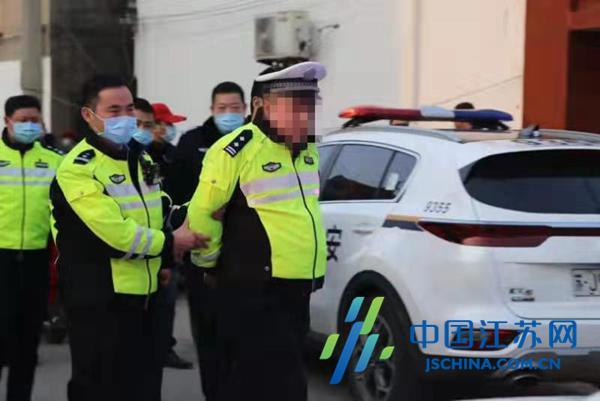 阜宁警方疫情期抓获假警察