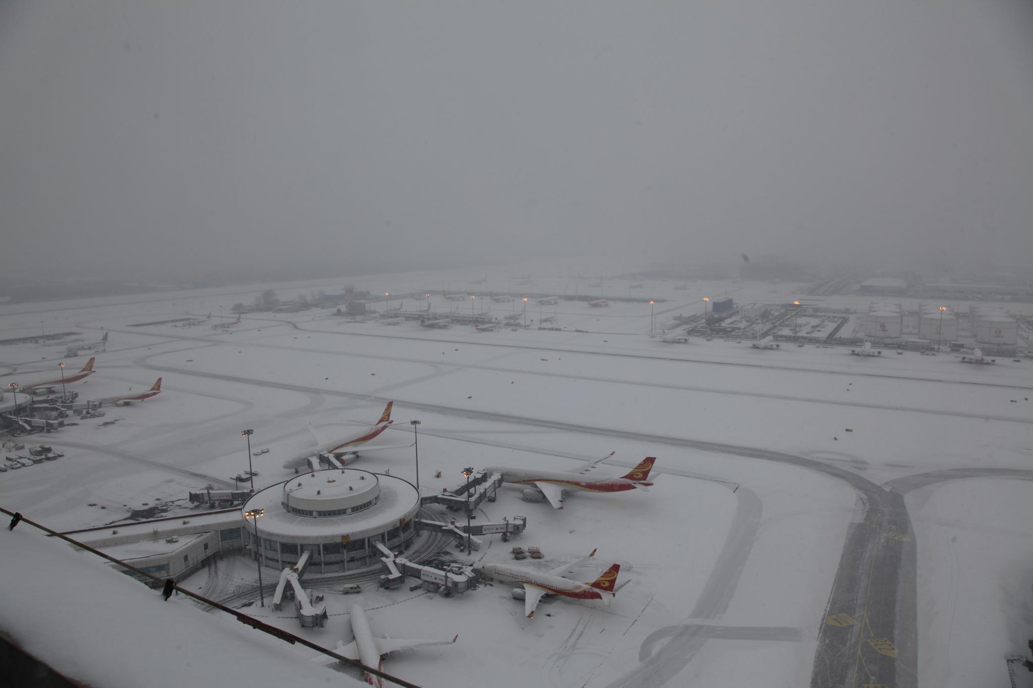北京俩机场迎来中雪。华北空管局供图
