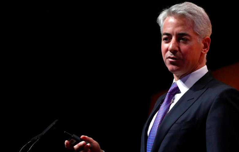 对冲基金巨头阿克曼清仓星巴克看好这两只股票