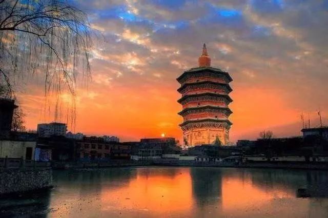 河南城市广播媒体联合推出大型原创诗歌《长江，长江，我是黄河！》