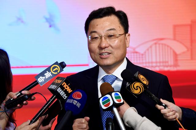 外交部驻港公署特派员谢锋:中央及港府会确保供港食品日用品供应正常