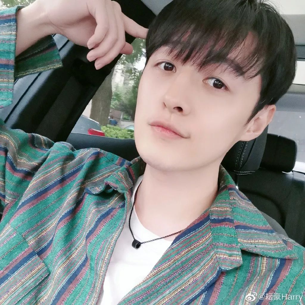 扒姨太爆料张翰与前任和解唐嫣被朋友算计陈数整容了