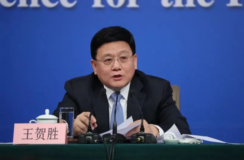 王贺胜是河北清苑人,出生于1961年6月,早年在天津学习,工作,曾任天津