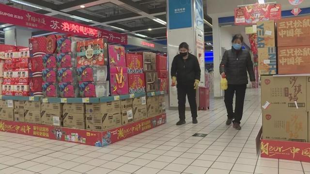 华润万家朝阳大街店：加强防疫措施 确保市民放心购物