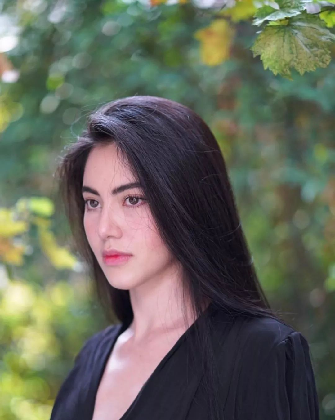 173cm"泰国第一混血神颜",卸妆后全网痴汉笑:魔鬼身材,天使心肠!