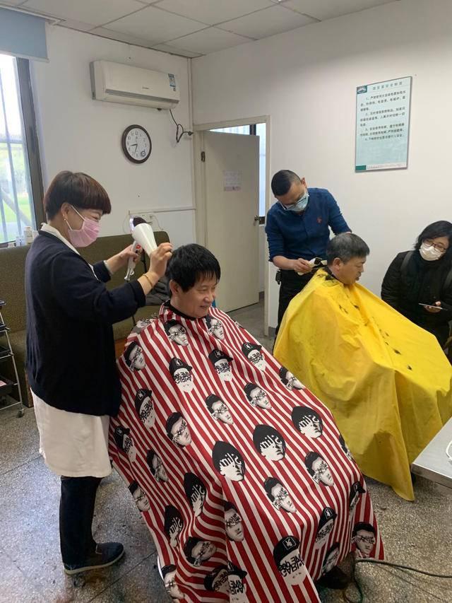如何选择合适的护工服务