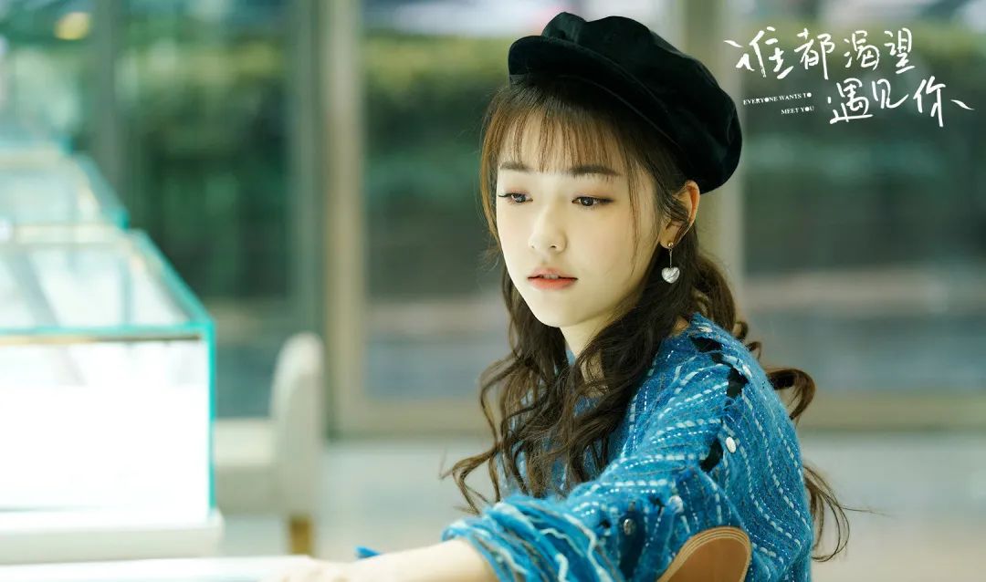 开年即霸屏来感受演员陈昊蓝的双色魅力