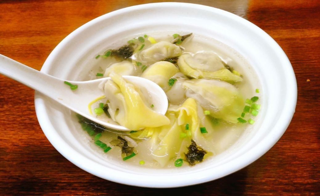 馄饨,云吞,抄手难道不是一个东西吗?