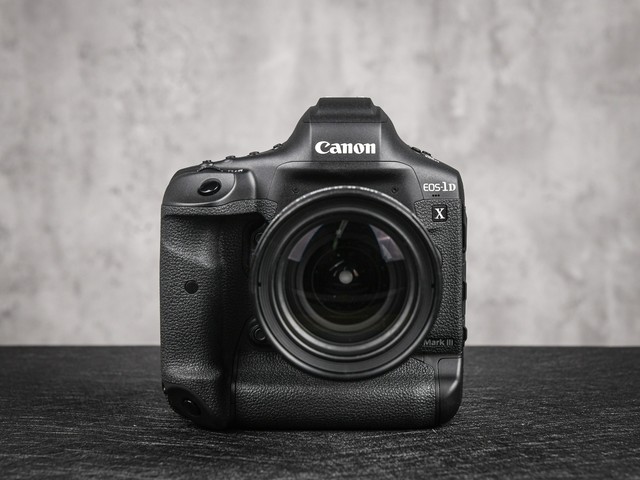 打破相机极限佳能eos1dxmarkiii旗舰单反评测