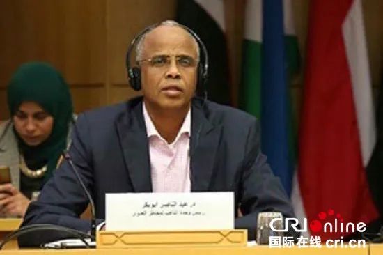 刘素云)世界卫生组织东地中海区域办事处传染病防控部负责人阿卜杜