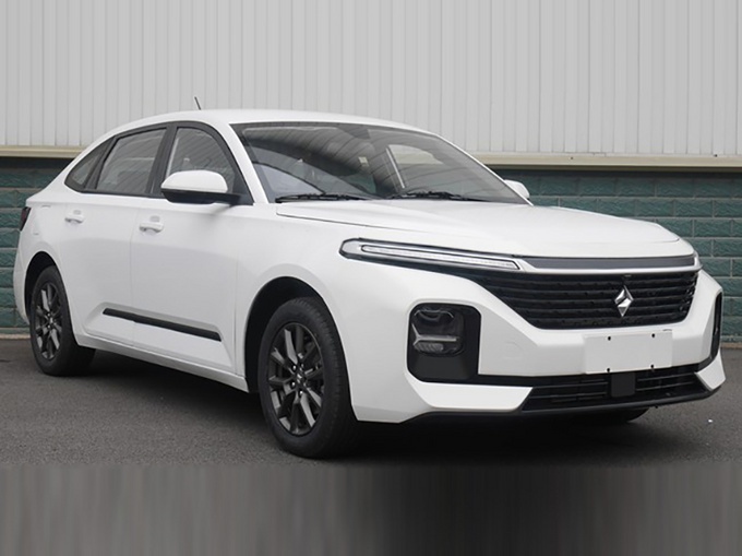 新宝骏A级轿车曝光！定名RC-5 百公里6.2升油