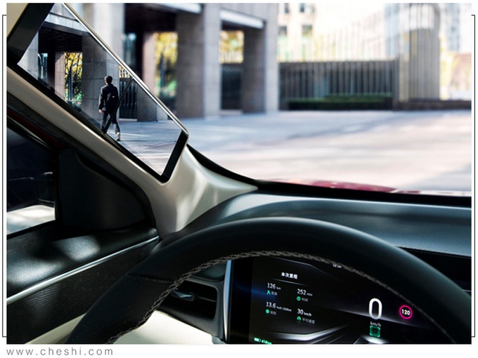 哪吒汽车第二款SUV本月21日上市 预售15万元起