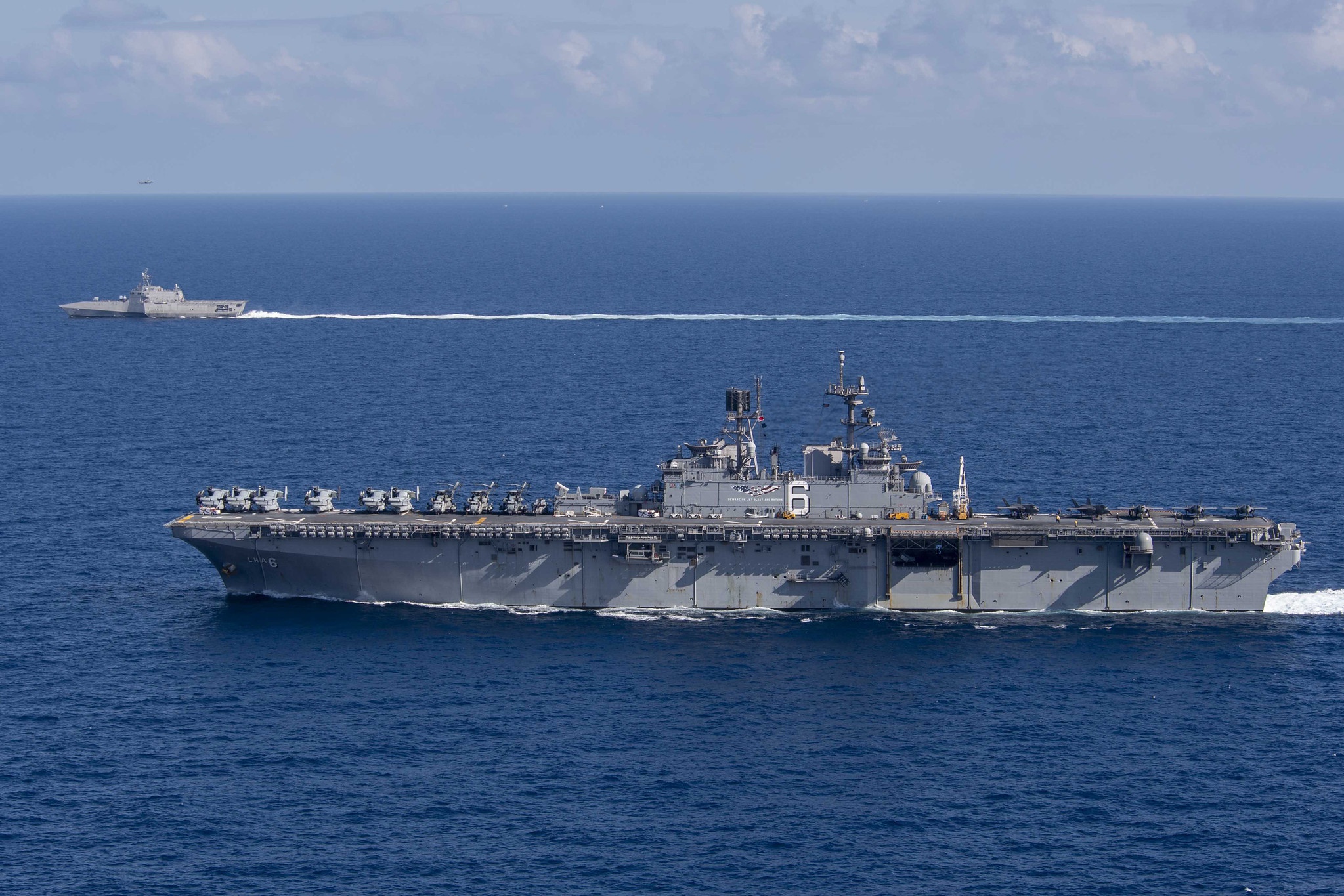 独家|澳大利亚护卫舰进入南海 与3艘美国军舰联合演习|军舰|南海_新浪新闻