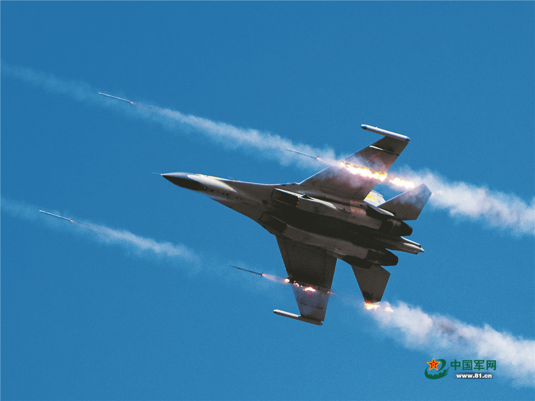 酷一组镜头带你直击空军航空兵某旅实战化练兵