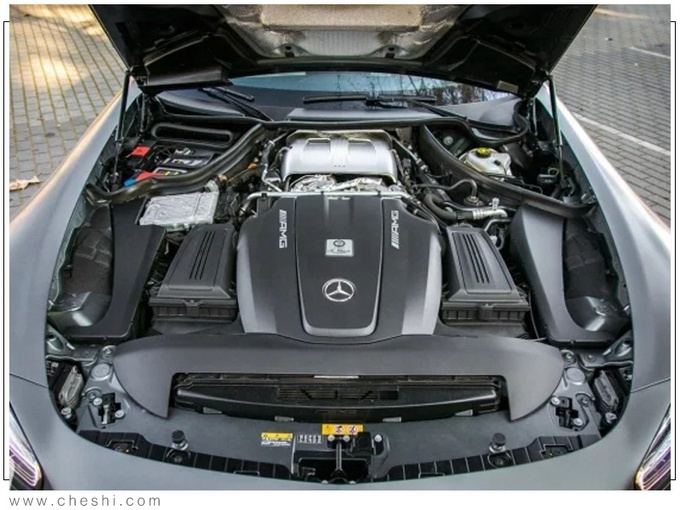 梅赛德斯-AMG新款GT C实拍！动力提升pk宝马M8