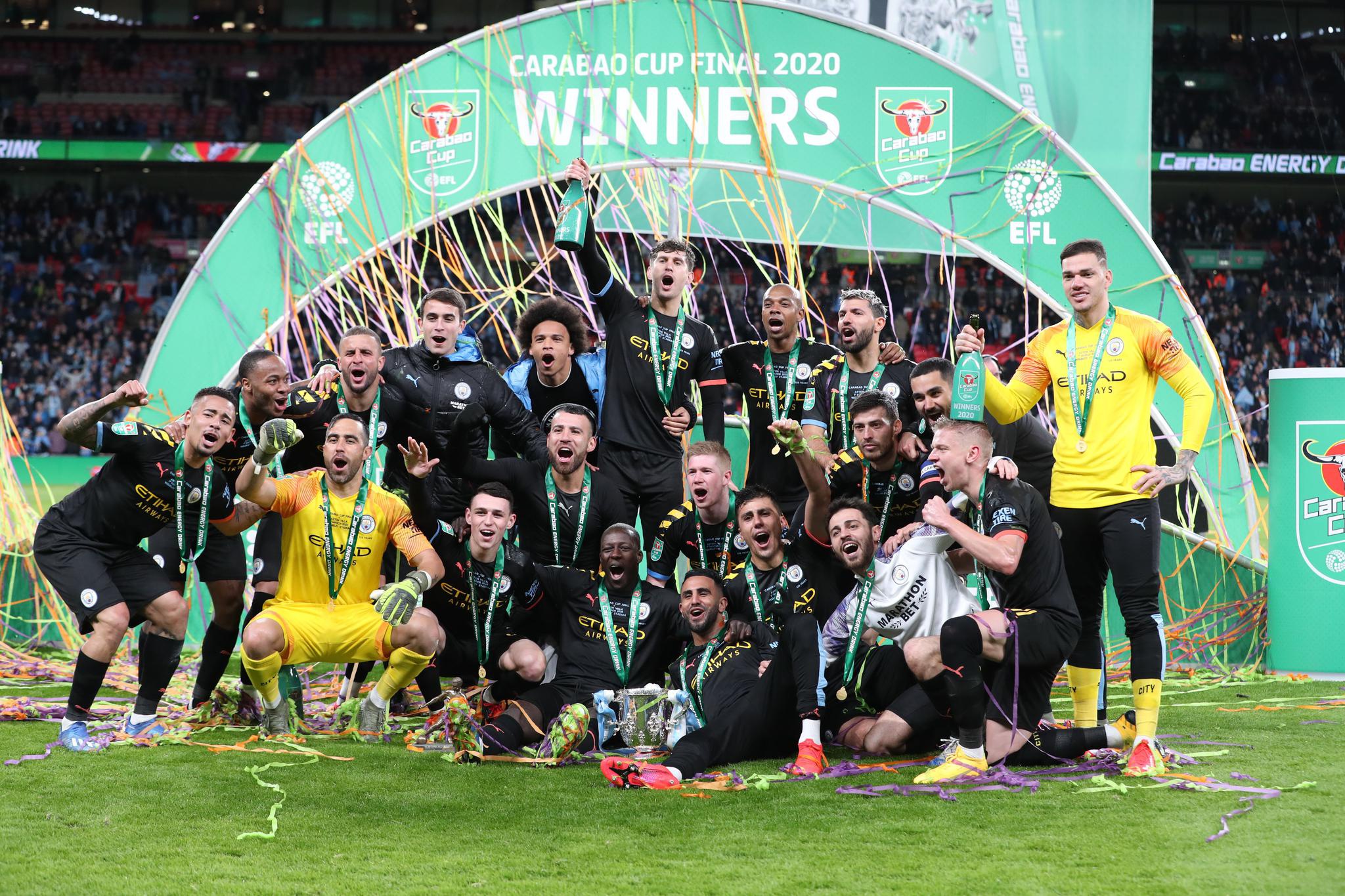 足球| 曼城队夺得英联杯冠军