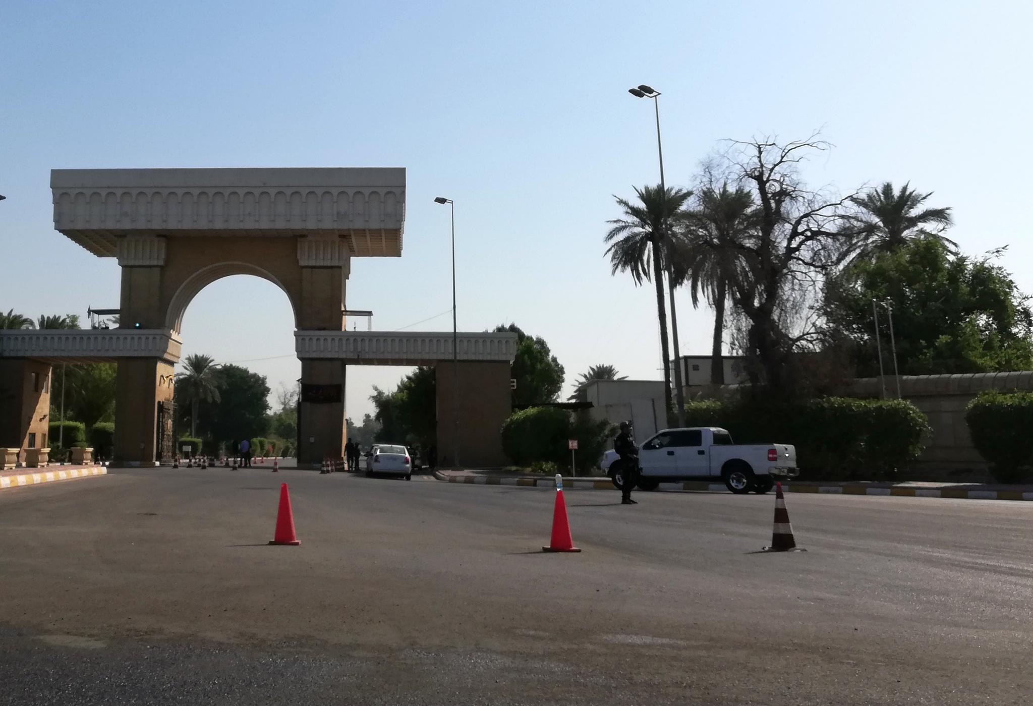 伊拉克首都"绿区"遭火箭弹袭击