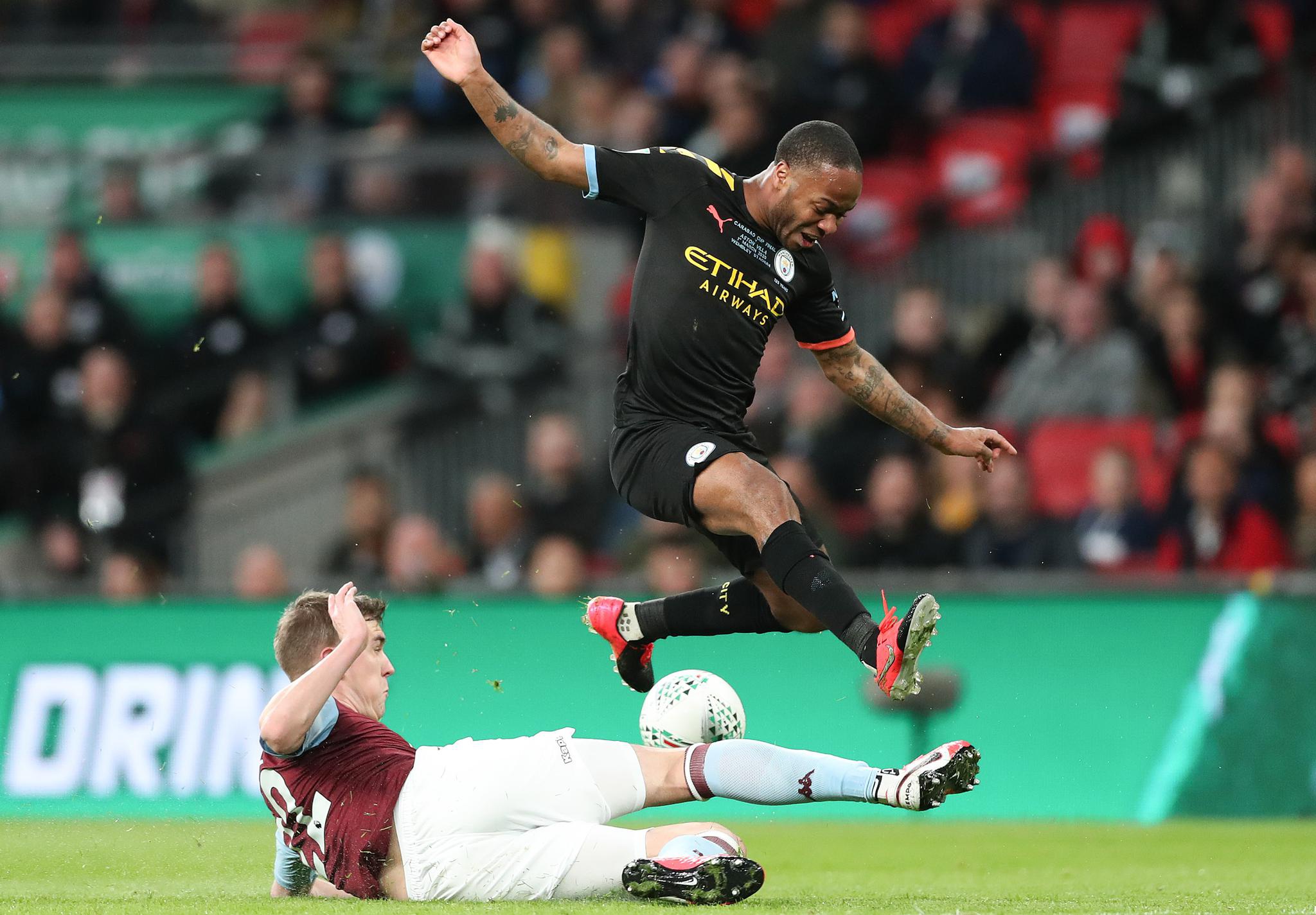 足球| 曼城队夺得英联杯冠军