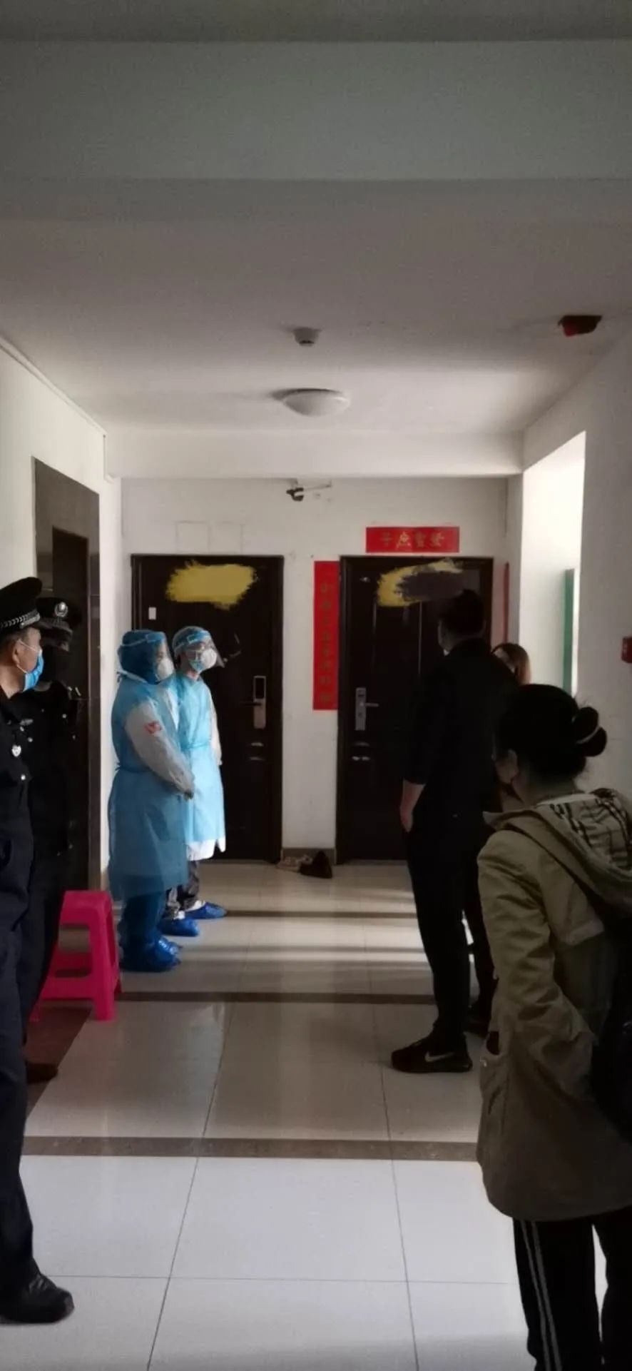 南宁一从湖北返邕家庭不愿意集中隔离经过两天的反复动员终于