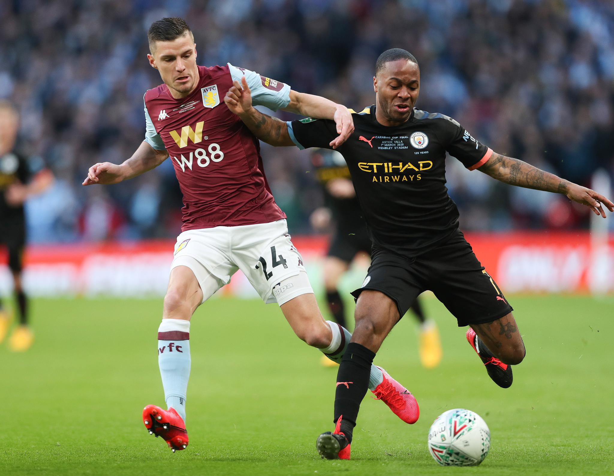 足球| 曼城队夺得英联杯冠军