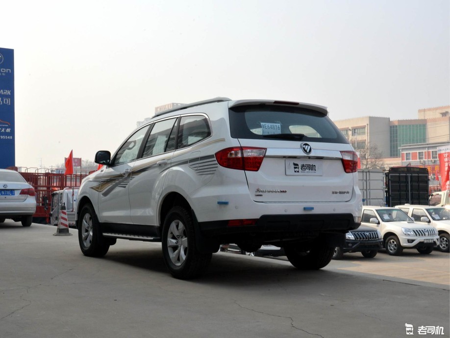 务实的中型SUV 小哥带你看福田乘用车萨瓦纳