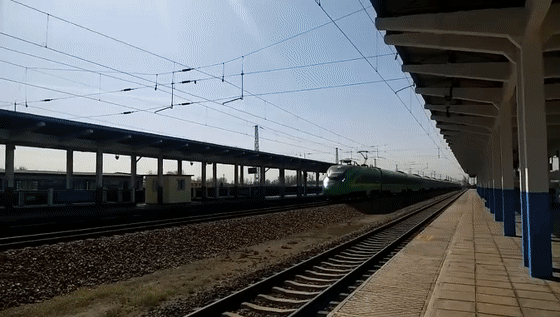 动车组。韩旭阳 供图