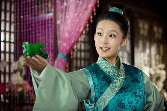 薛宝钗元淳陆雪琪90后女星李沁古装屡屡美出新高度