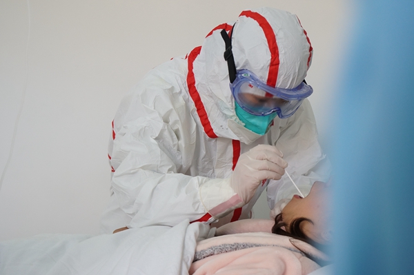 抗"疫"镜头丨最美的逆行者 生命的守护者|疫情|中央纪委|新冠肺炎