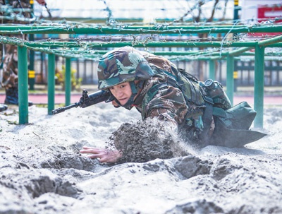 雪域高原砺精兵