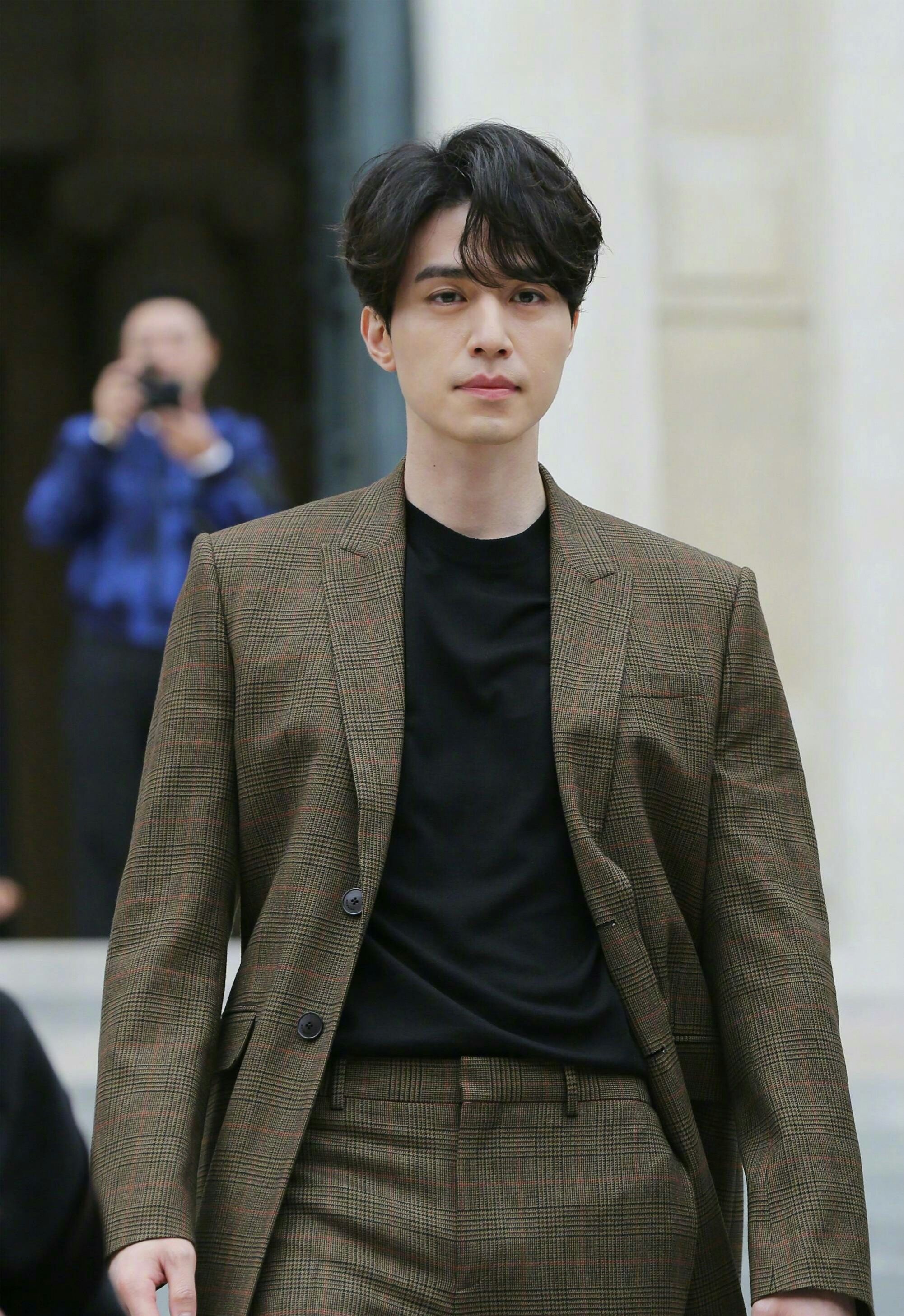 韩国演员李栋旭发声明,否认自己是新天地教会教徒