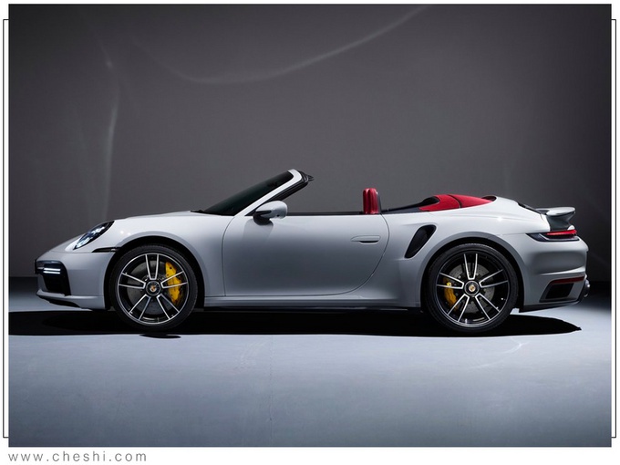 保时捷全新911官图!3.8t增压 软顶敞篷,想买别急今年就能开回家