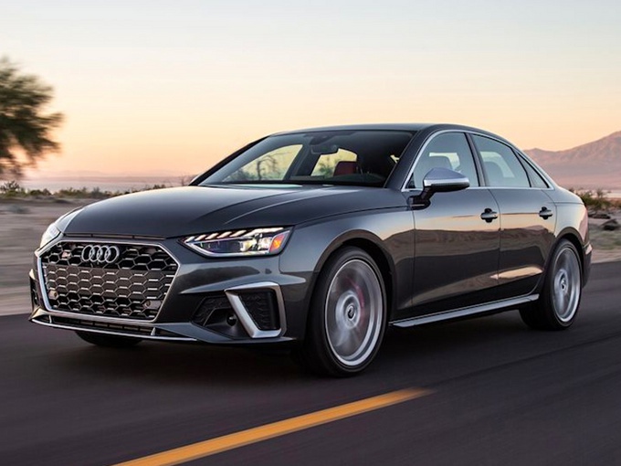 奥迪新s4实拍!3.0t 运动外观,内饰大屏更豪华,还说它是a4吗?